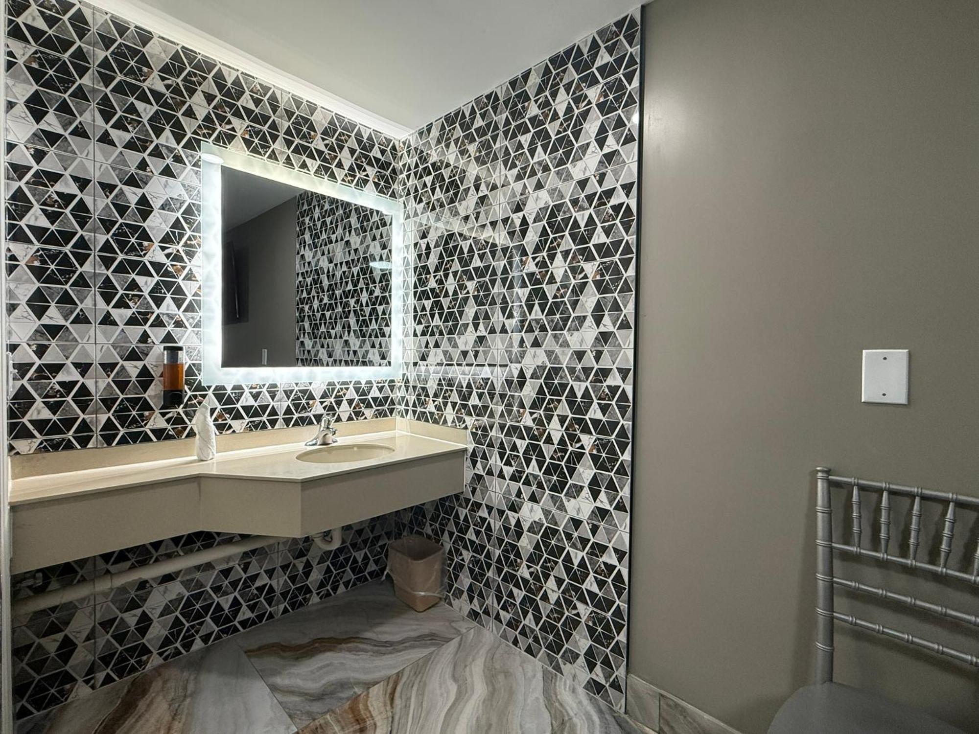 Beauty Rest Hotel Эдисон Экстерьер фото